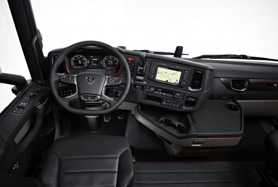 Торпедо Scania S 730 4x2 Highline 2016 года  (фото 17 из 41)